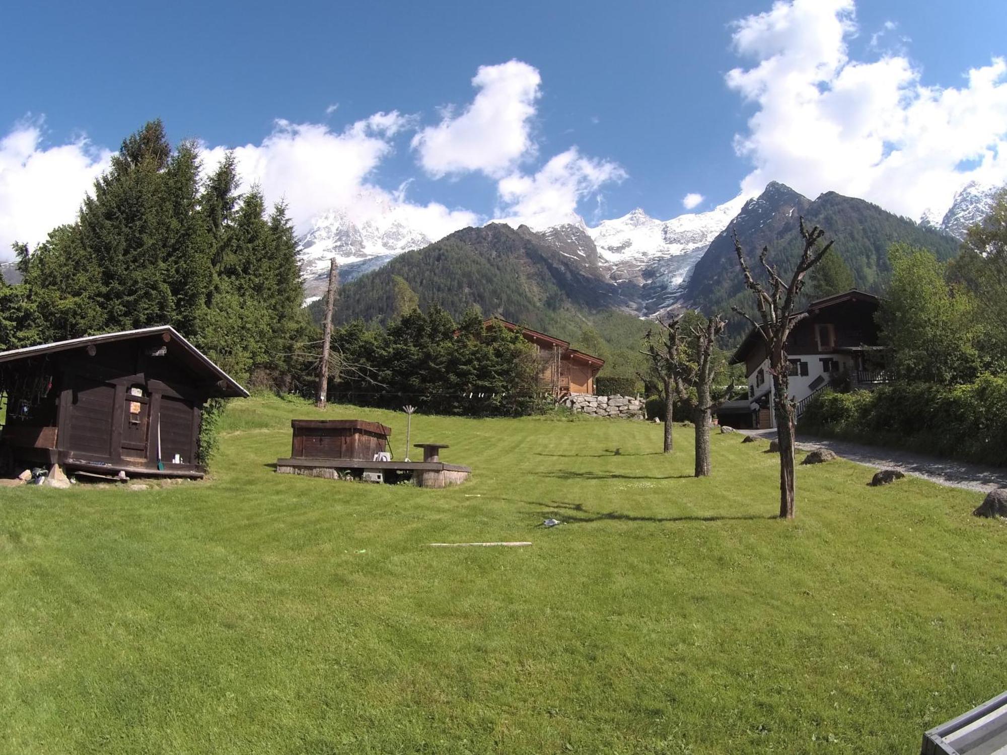 B&B Chalet Les Frenes Chamonix Rum bild
